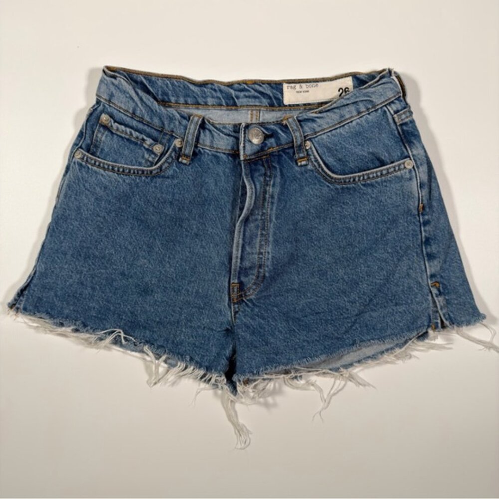 rag & bone Women's Classic Blue Jean Denim Distressed Shorts Size‎ 26